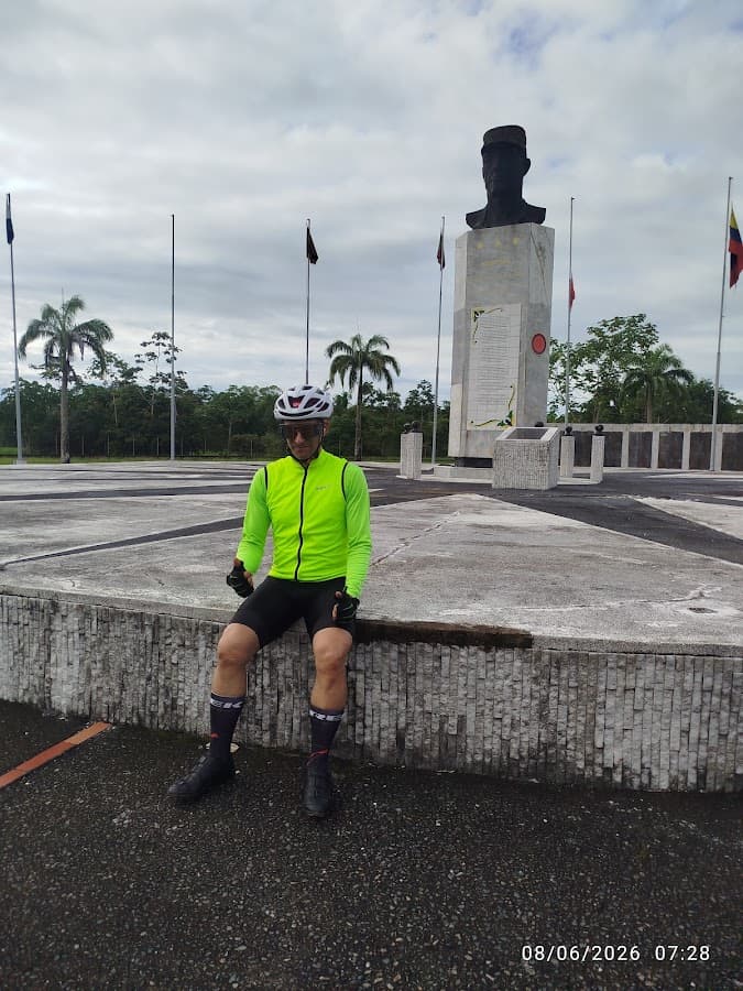 Monumento de los Héroes Caídos — foto