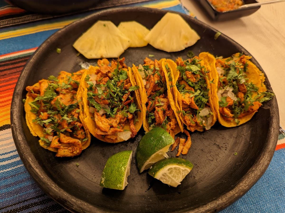 Alchile Taquería Restaurante Mexicano en Manizales — foto