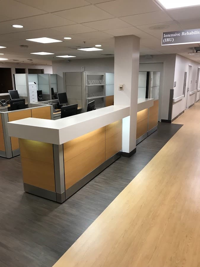 Holy Cross Health Inpatient Rehabilitation Unit — foto